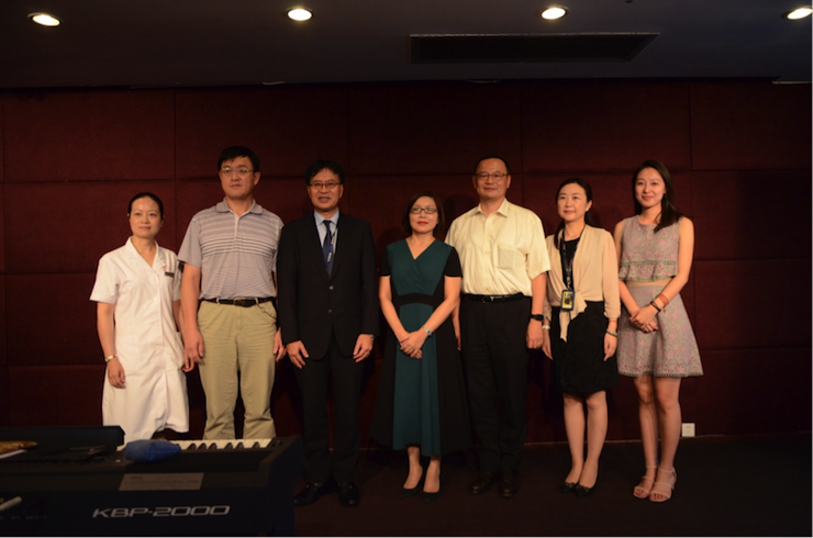 ag旗舰厅网站乐器爱心捐赠行动——将琴声带进闵行社会福利院